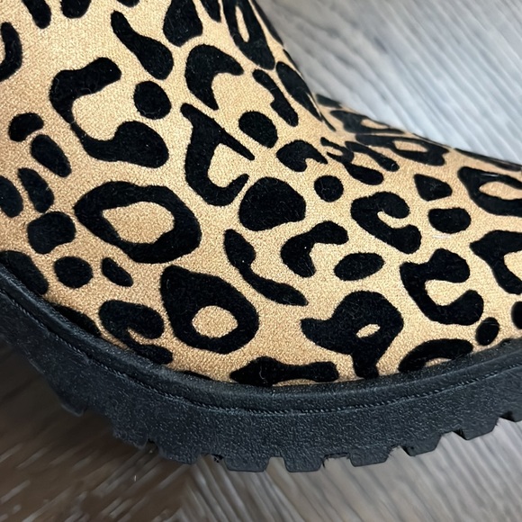 Quipid leopard animal print chunky moto boots - Picture 9 of 17